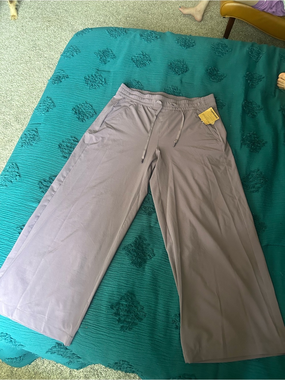 Eddie Bauer Women's Wide-Leg Drawstring Sweatpants in Light Lavender